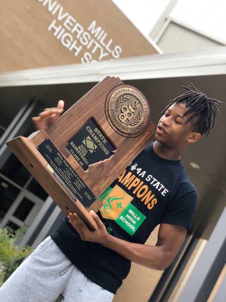 Comets Continue Basketball Success