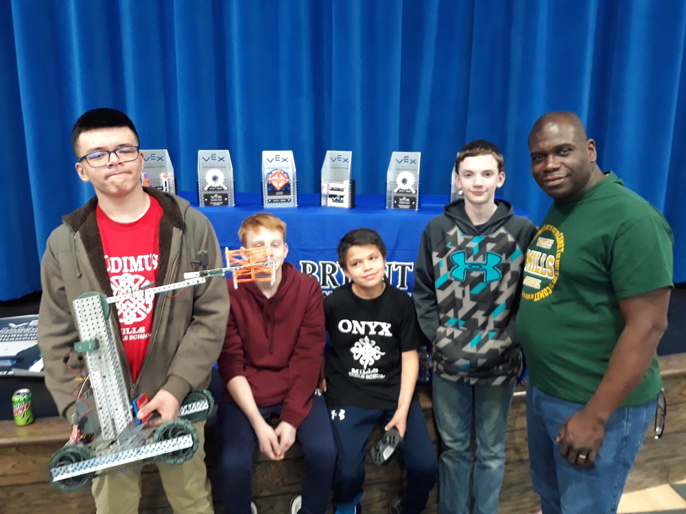 PCSSD Middle Schools Compete in Robotics Competition