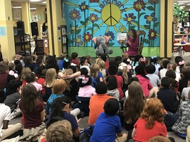 KARK Susanne Brunner Visits Landmark Elementary